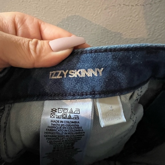 Michael Kors Embroidered Izzy Skinny Jeans - Picture 6 of 6